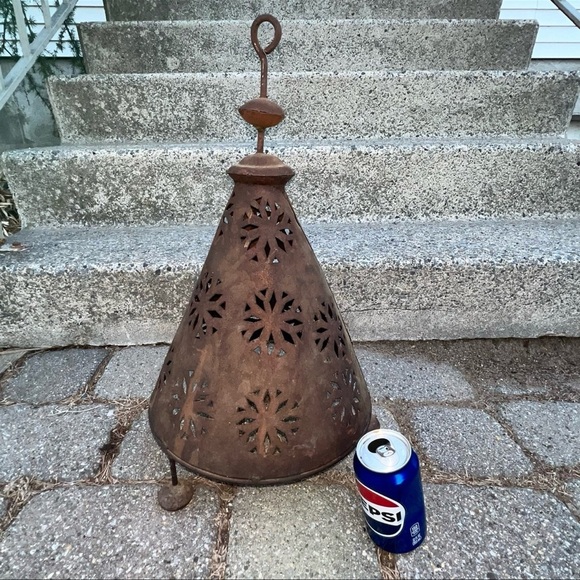 Vintage 24" Rusty Authentic Moroccan Candle Lantern from Morocco - Picture 2 of 10